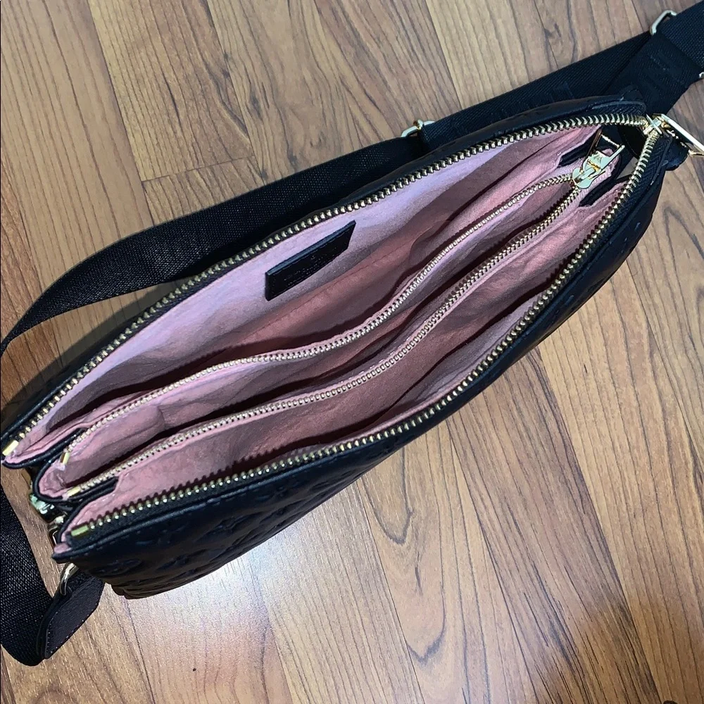 ✨Designer Fashion High Quality Dupe “Coussin” Embossed Crossbody Bag • NWOT - Picture 5 of 7